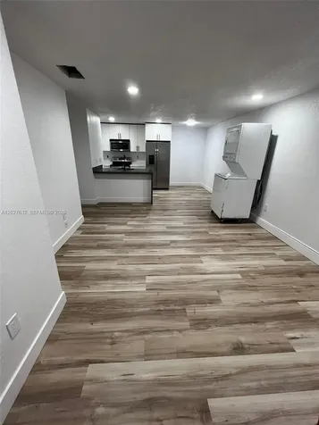15669 SW 73rd Cir Terrace Miami FL 33193