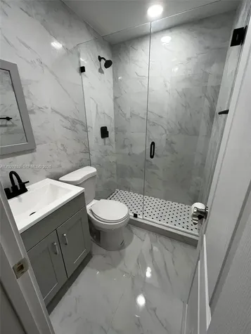 15669 SW 73rd Cir Terrace Miami FL 33193