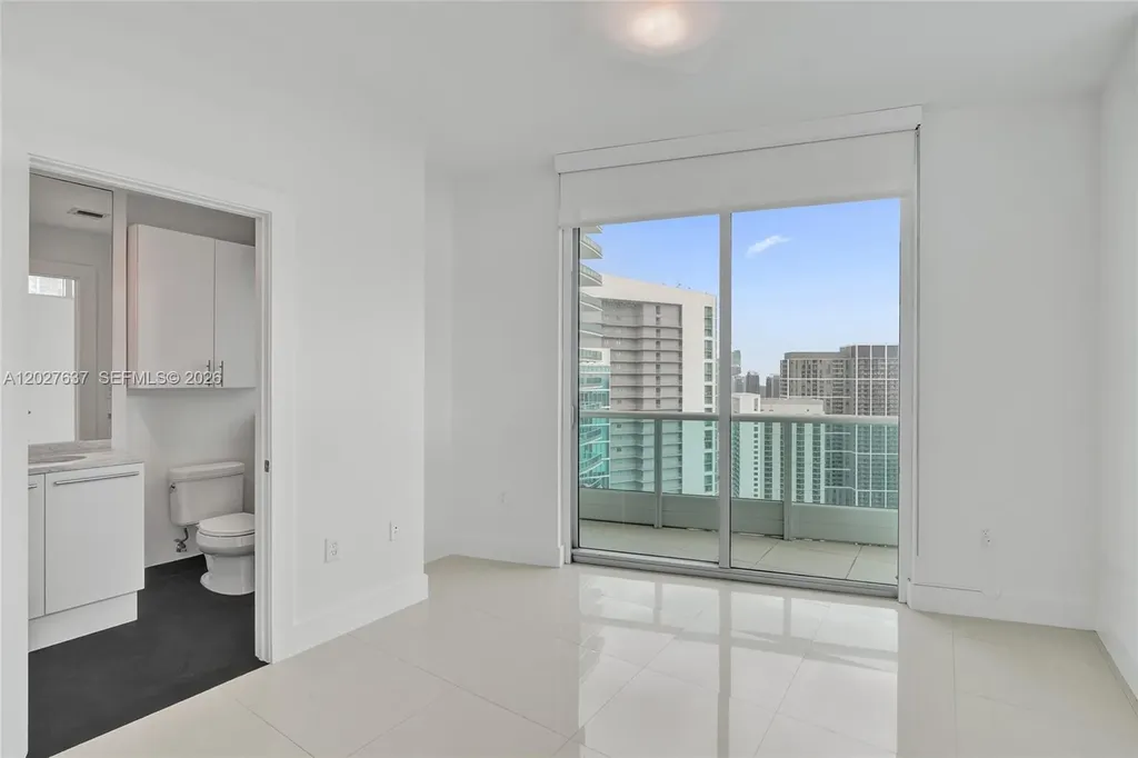 900 Biscayne Boulevard Miami FL 33132