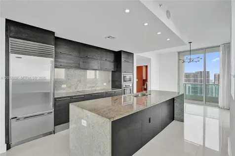 900 Biscayne Boulevard Miami FL 33132