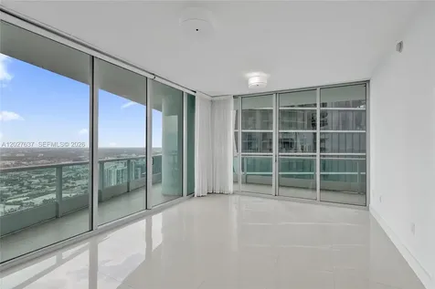900 Biscayne Boulevard Miami FL 33132