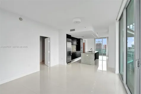 900 Biscayne Boulevard Miami FL 33132