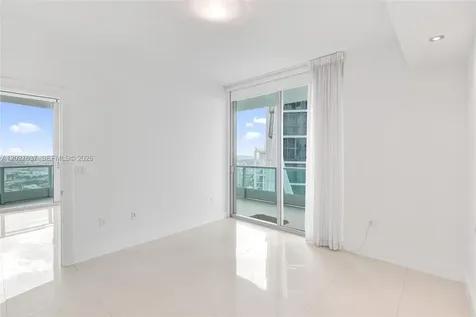 900 Biscayne Boulevard Miami FL 33132