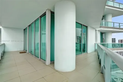 900 Biscayne Boulevard Miami FL 33132