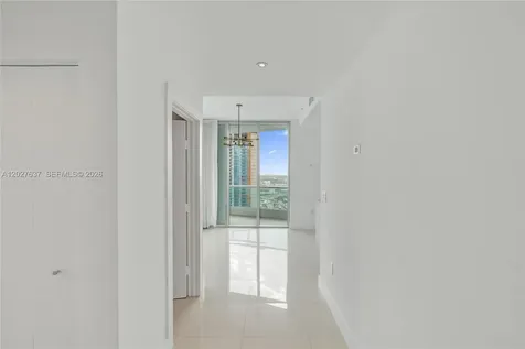 900 Biscayne Boulevard Miami FL 33132