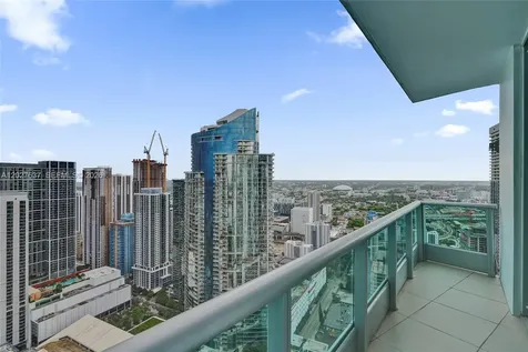 900 Biscayne Boulevard Miami FL 33132