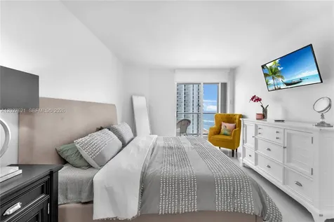 16485 Collins Avenue Sunny Isles Beach FL 33160