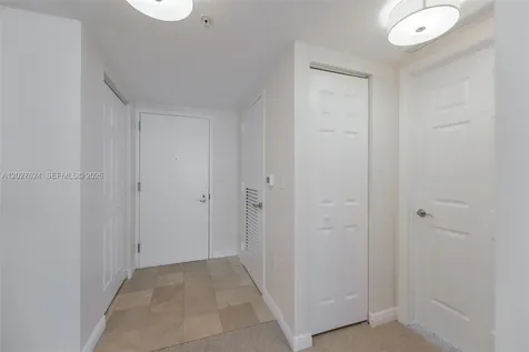 1745 E Hallandale Beach Boulevard Hallandale Beach FL 33009