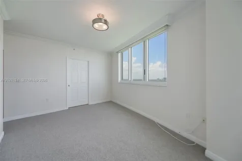1745 E Hallandale Beach Boulevard Hallandale Beach FL 33009