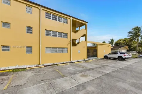465 E 28th Street Hialeah FL 33013