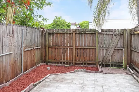 15006 SW 80th Terrace Miami FL 33193