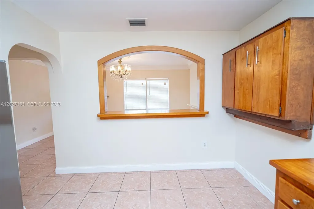 5613 Pierce Street Hollywood FL 33021