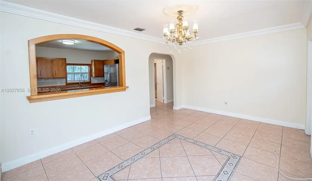 5613 Pierce Street Hollywood FL 33021