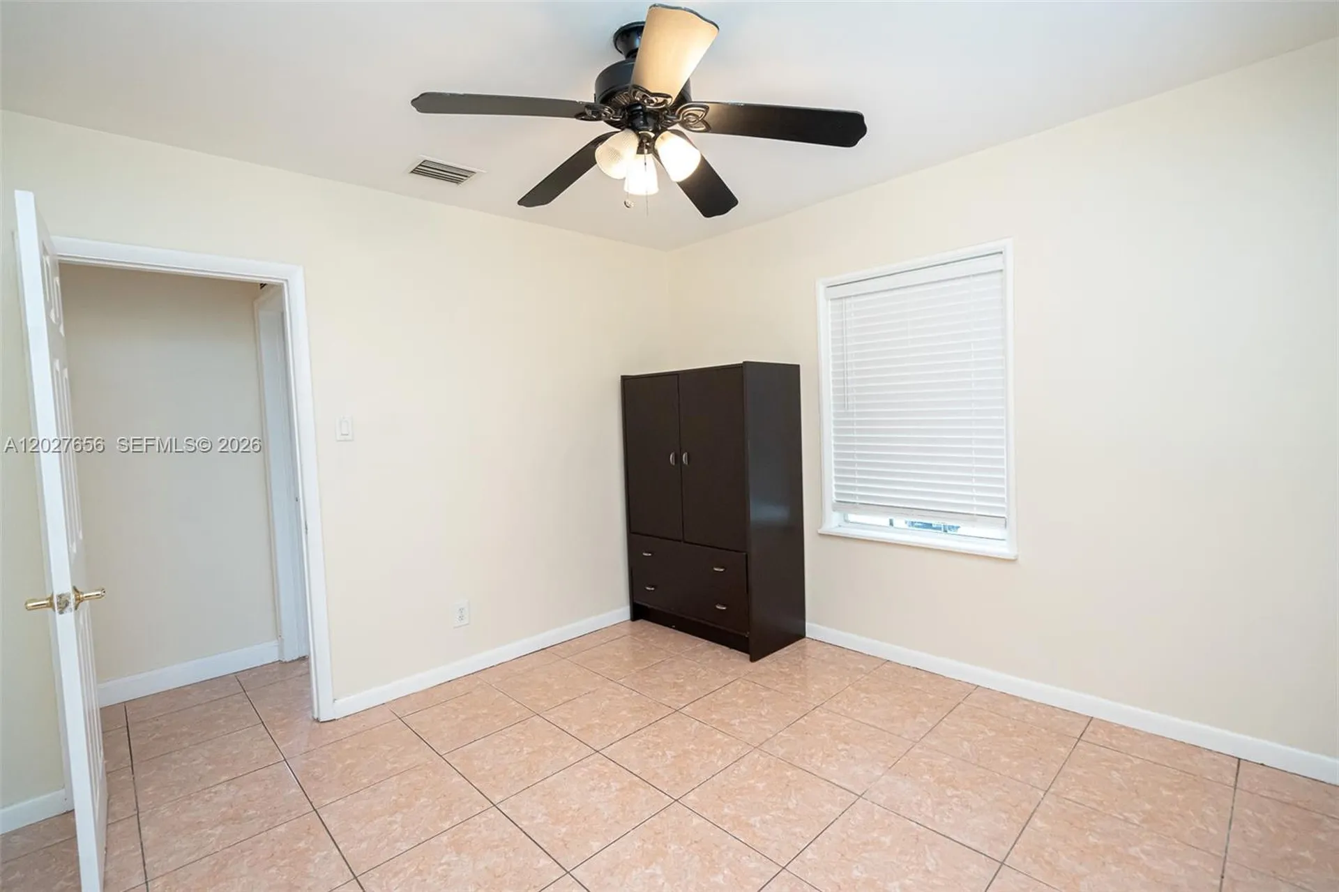 5613 Pierce Street Hollywood FL 33021