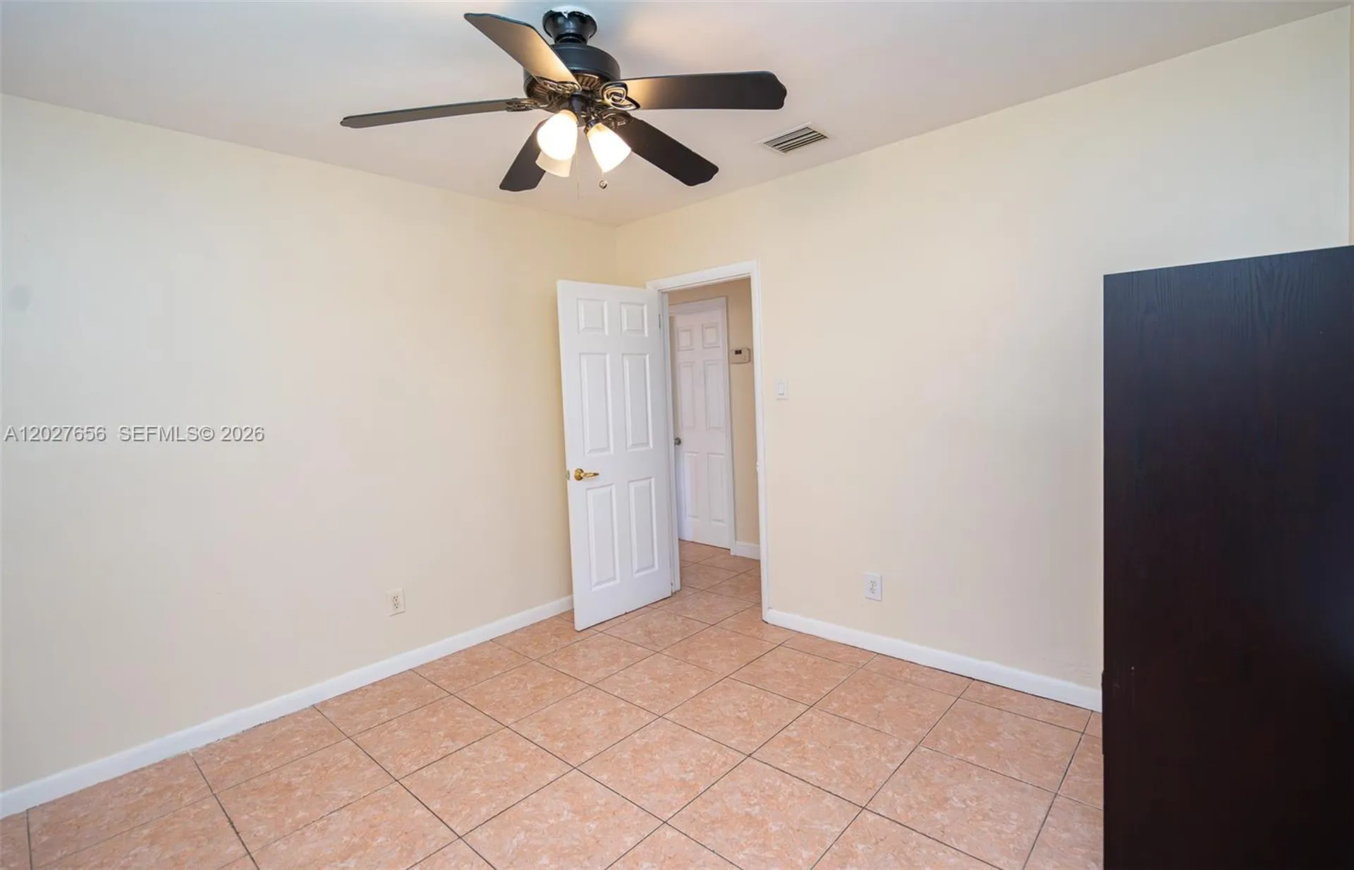 5613 Pierce Street Hollywood FL 33021