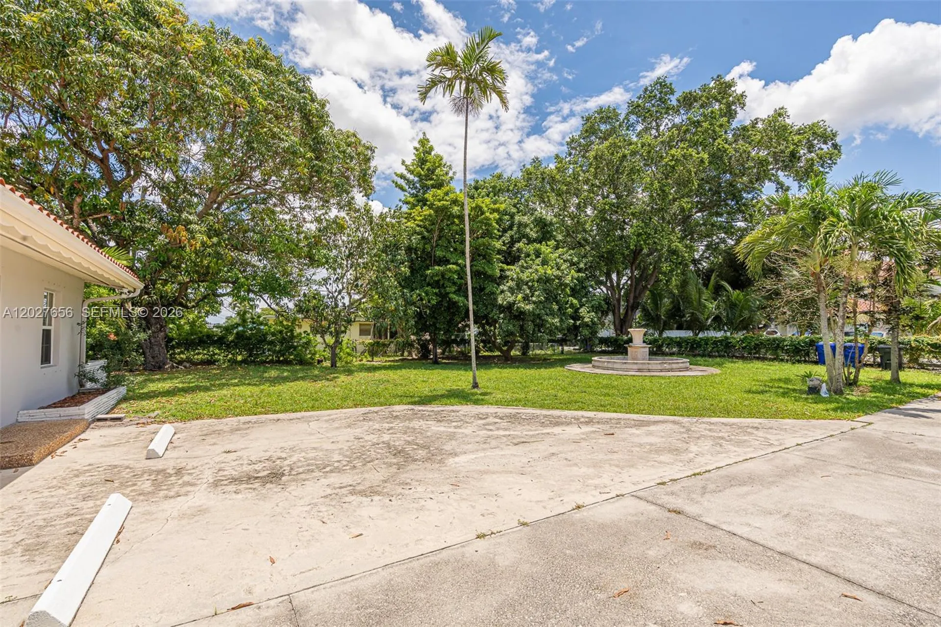 5613 Pierce Street Hollywood FL 33021