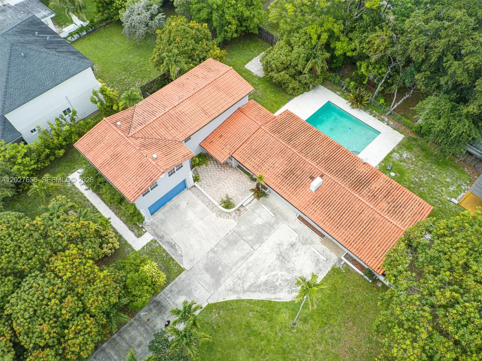5613 Pierce Street Hollywood FL 33021