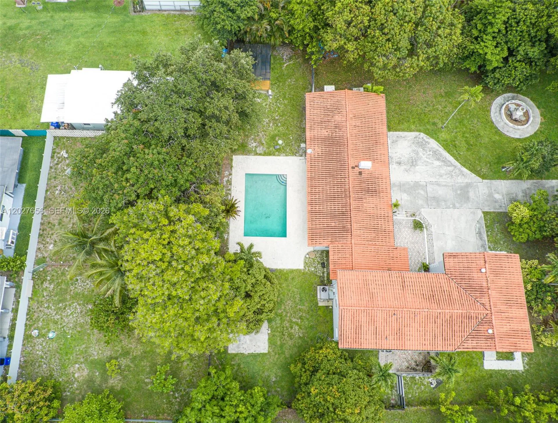 5613 Pierce Street Hollywood FL 33021