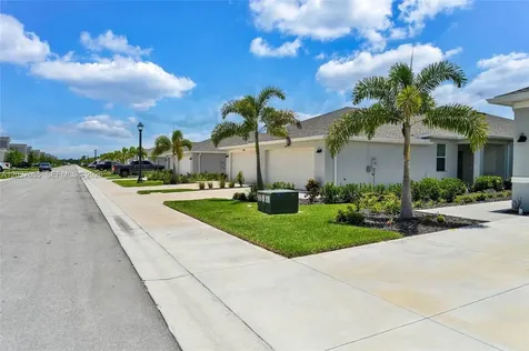20545 Hazelnut Court Lehigh Acres FL 33936