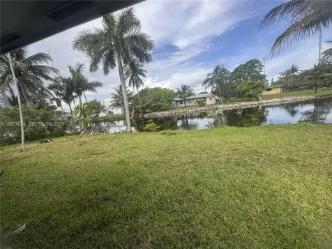 20600 NW 2nd Court Miami Gardens FL 33169