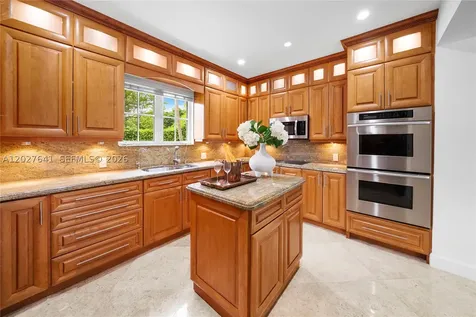 1776 Michigan Avenue Miami Beach FL 33139