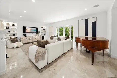 1776 Michigan Avenue Miami Beach FL 33139