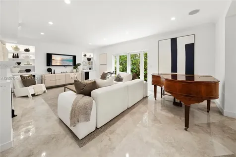1776 Michigan Avenue Miami Beach FL 33139