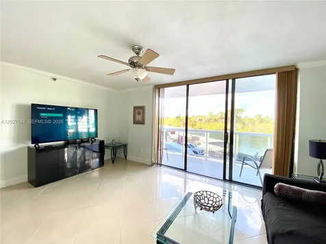 20505 E Country Club Drive Aventura FL 33180
