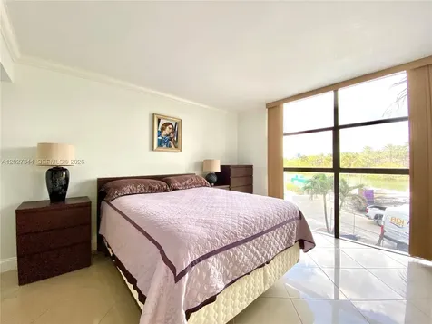 20505 E Country Club Drive Aventura FL 33180