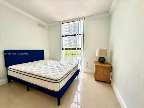 20505 E Country Club Drive Aventura FL 33180