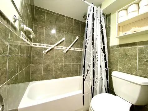20505 E Country Club Drive Aventura FL 33180
