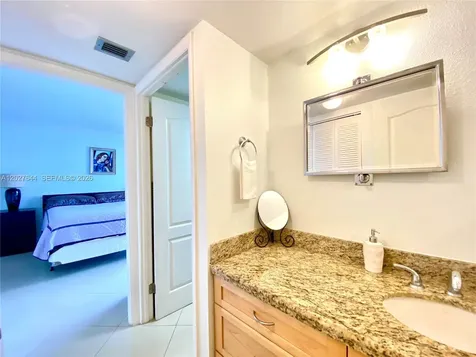 20505 E Country Club Drive Aventura FL 33180