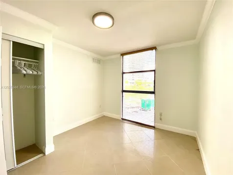 20505 E Country Club Drive Aventura FL 33180