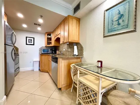 20505 E Country Club Drive Aventura FL 33180