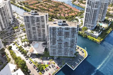20505 E Country Club Drive Aventura FL 33180