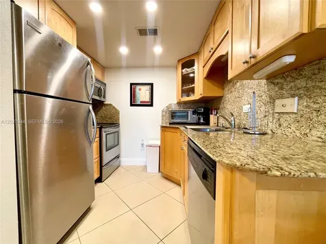 20505 E Country Club Drive Aventura FL 33180