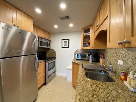 20505 E Country Club Drive Aventura FL 33180