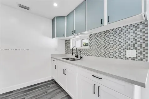4917 SW 43rd Terrace Dania Beach FL 33314