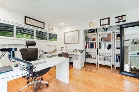 2792 SW 22nd Avenue Miami FL 33133