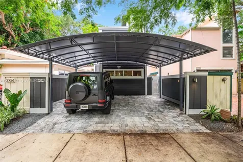 2792 SW 22nd Avenue Miami FL 33133