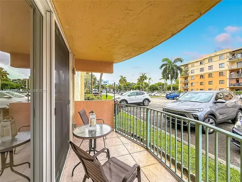9350 Fontainebleau Boulevard Miami FL 33172