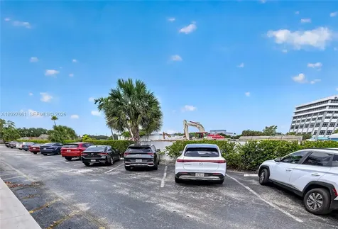 201 N University Drive Plantation FL 33324