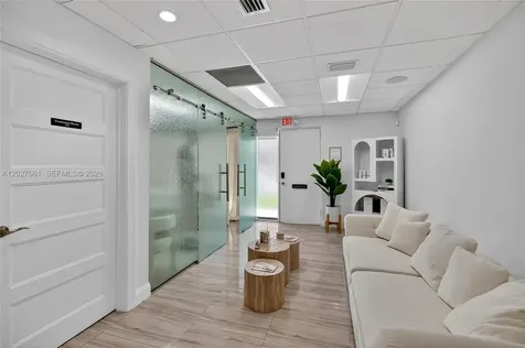 201 N University Drive Plantation FL 33324