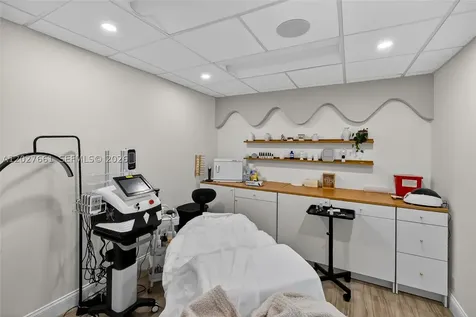 201 N University Drive Plantation FL 33324