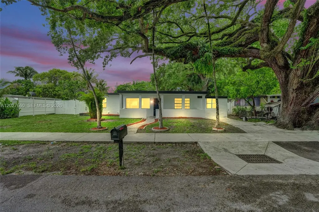 112 Edmund Road West Park FL 33023