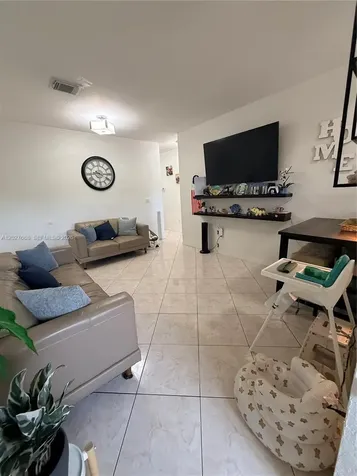 340 E 5th Street Hialeah FL 33010