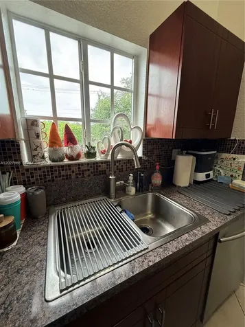 340 E 5th Street Hialeah FL 33010