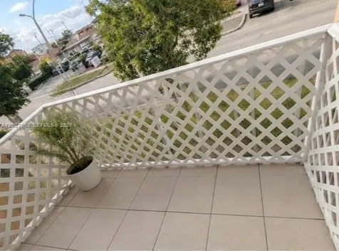 340 E 5th Street Hialeah FL 33010