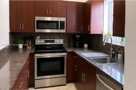 340 E 5th Street Hialeah FL 33010
