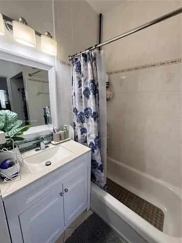 340 E 5th Street Hialeah FL 33010